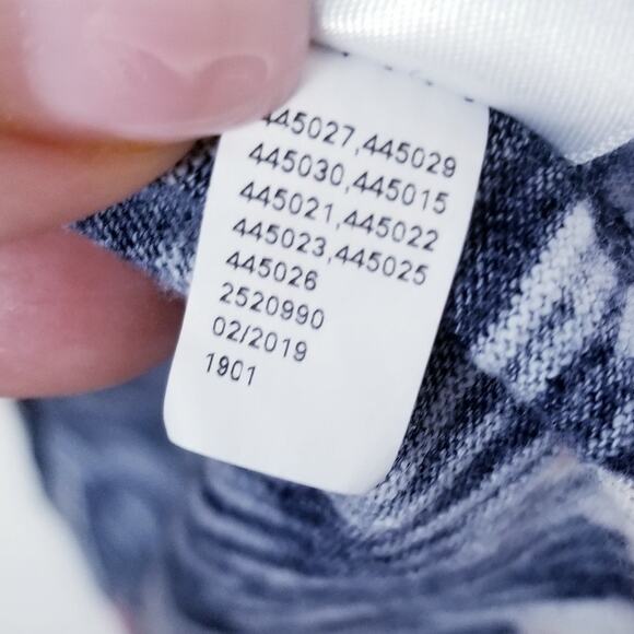 MAURICE'S 24/7 "Roadtrip Tee" Dark Floral Knit Pullover Square V-neck - Size XXL - Picture 10 of 10